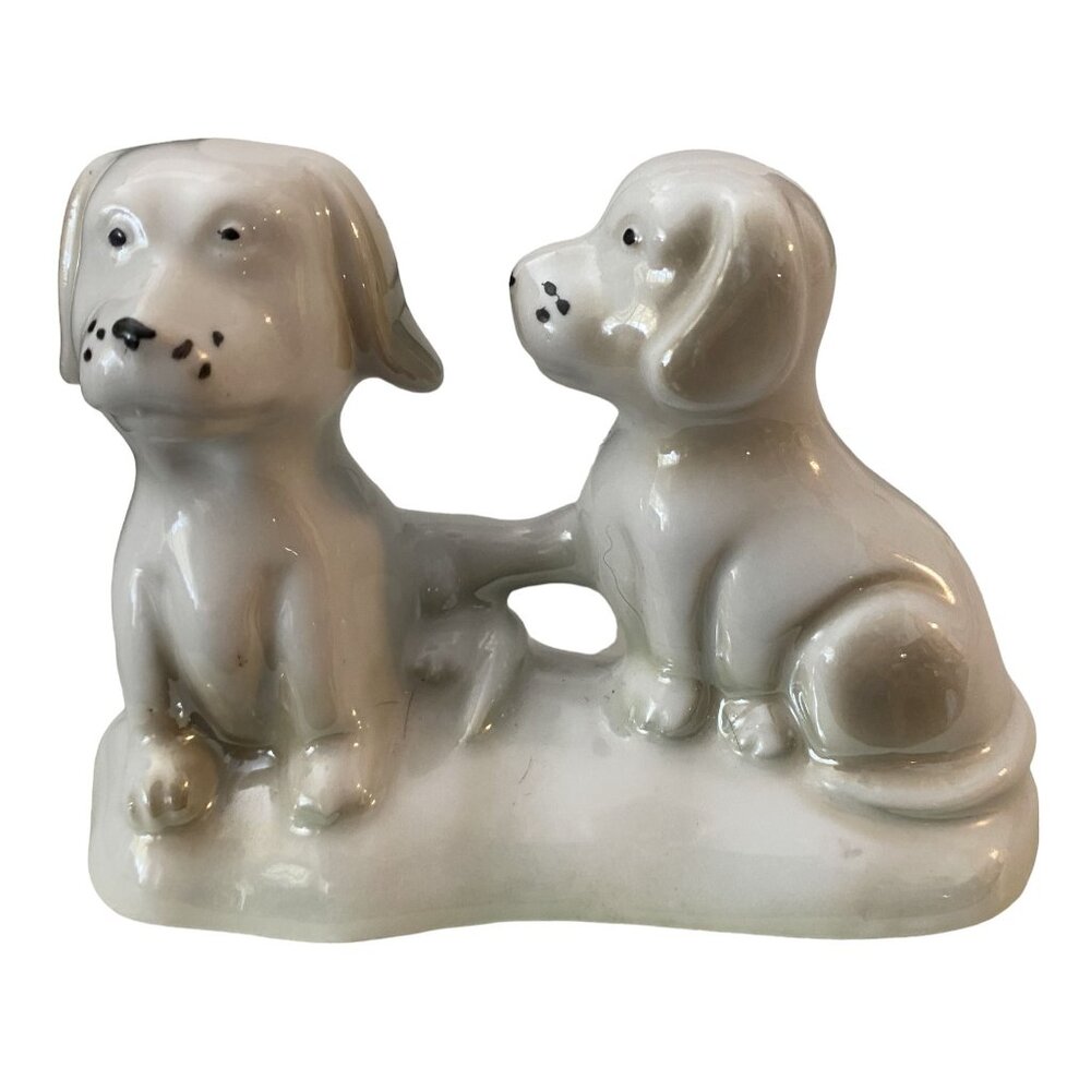 Ceramic Dog Made in Brasil 5 inch no chips Beagles?